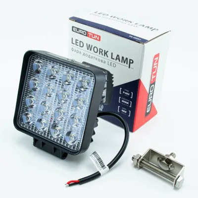 Додаткова LED-фара EuroTun квадратна SPOT 110×110×60 мм 48W Додаткова LED-фара EuroTun квадратна SPOT 110×110×60 мм 48W