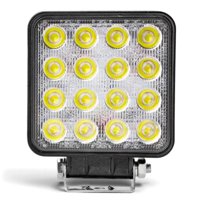 Додаткова LED-фара EuroTun квадратна SPOT 110×110×60 мм 48W Додаткова LED-фара EuroTun квадратна SPOT 110×110×60 мм 48W